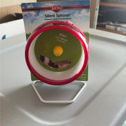 Kaytee 4.5” Silent Spinner Wheel