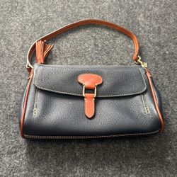 Brand New Dooney & Bourne Navy Pocketbook 