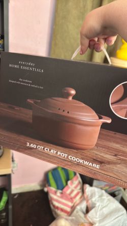 Clay pot