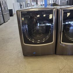 5.8 Cu Ft Smart Front Load Washer 
