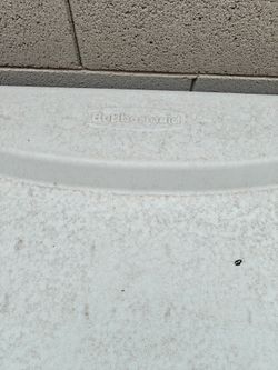 Rubbermaid 120 gal Deck Box