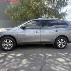 Nissan Pathfinder 2019 