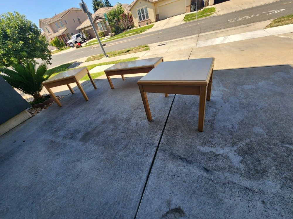 Leaving room coffee tables.