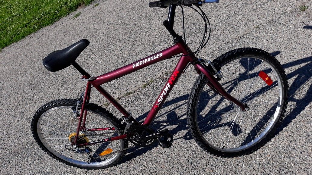 Sport Tek Ridge Runner 18 speed mountain bike excellent