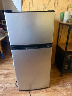 Insignia Stainless Steel Mini Fridge with Freezer