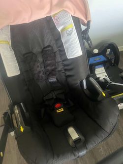 Doona Infant Car Seat with Base