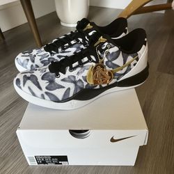 Nike Kobe 8 Protro Mambacita White Black Gold New Size 10.5