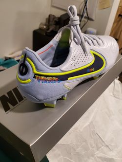 Nike Legend 9 Elite FG Soccer Cleats New