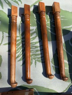 Table legs