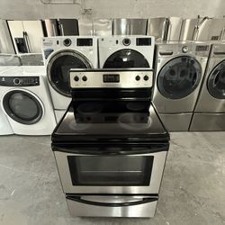 Frigidaire Stove ( Cocina ) ( Estufa )
