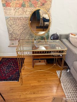 Urban Outfitters Vanity