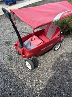 Radio flyer wagon
