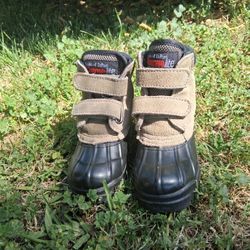 TODDLER RAIN OR SNOW BOOTS