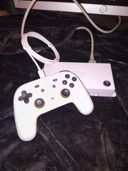 Google Stadia Controller and Pandora box with a thousanda of games Bundle