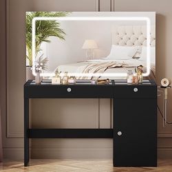 Large Makeup Vanity Desk with Mirror and Lights 