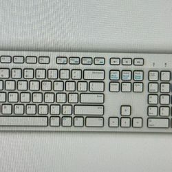 New DELL Wireless Keyboard & Mouse KM636 White Color