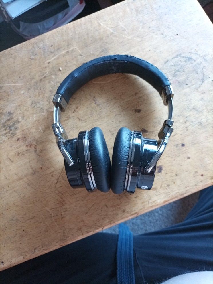 Bluetooth Wireless Headphones