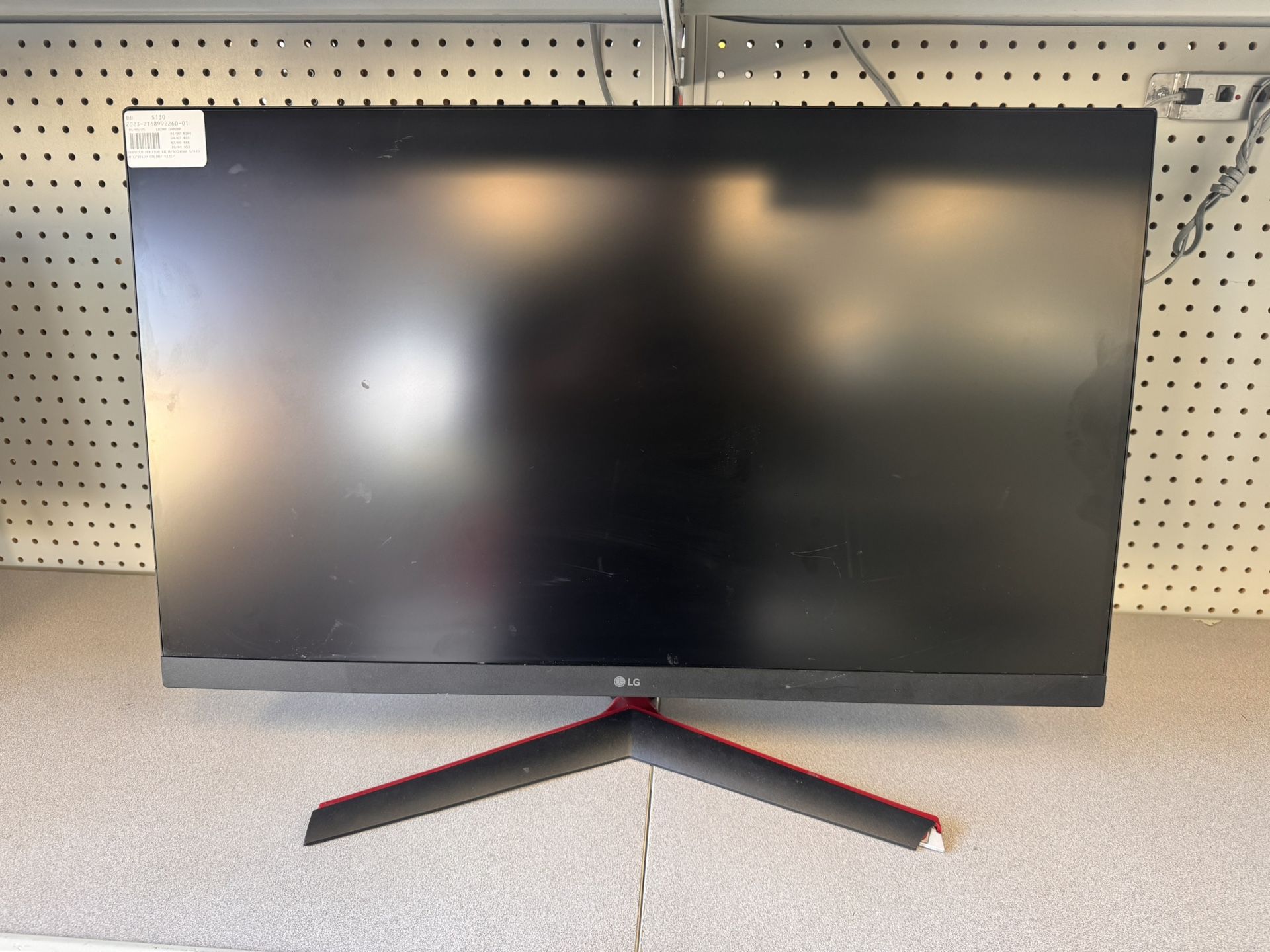 LG UltraGear 32GN600-B – 32” QHD Gaming Monitor