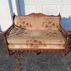 Antique Sofa For Free