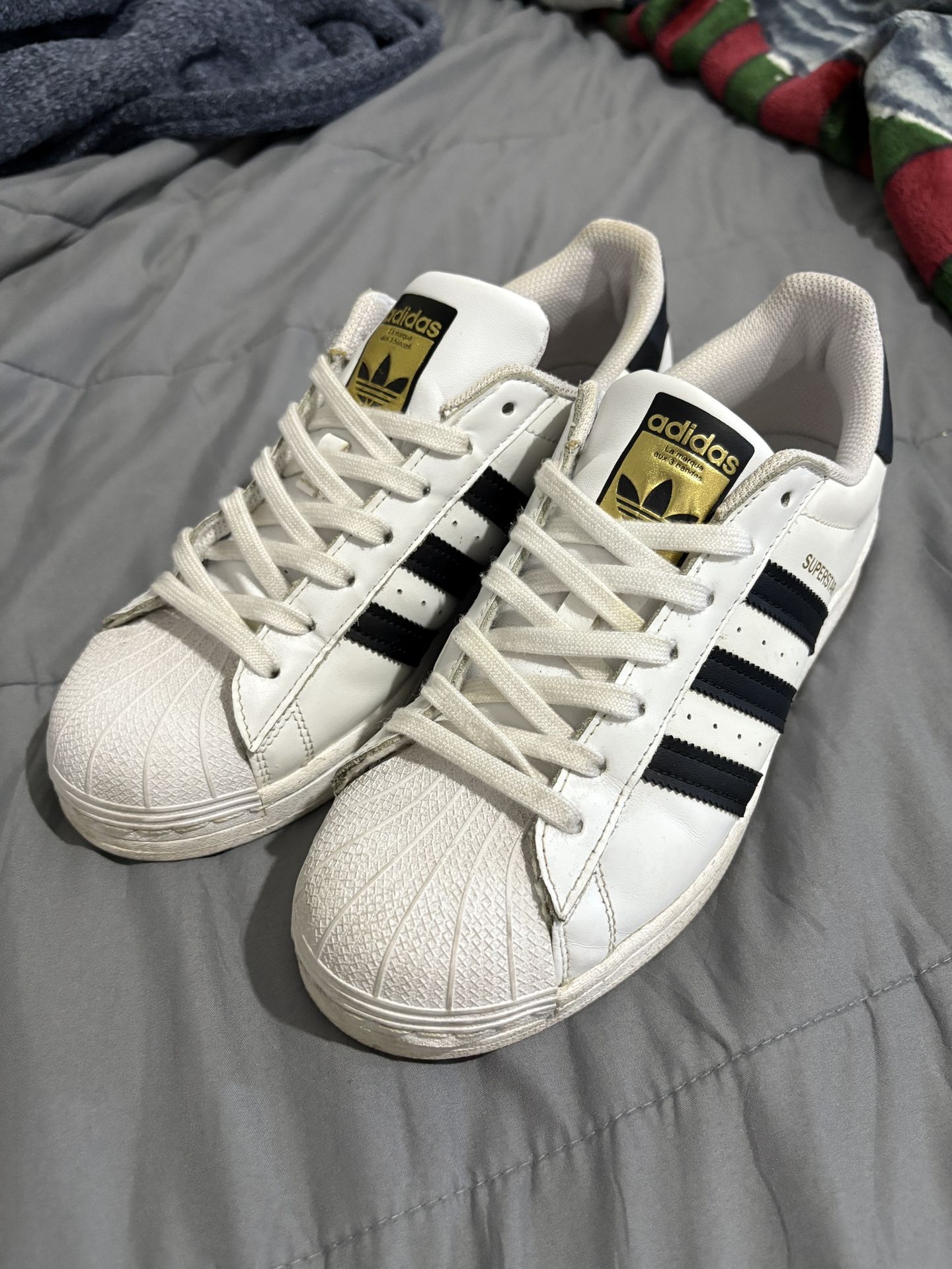 Adida Superstars White