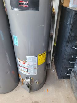 Gas Water Heater 50 gal in good condition and Warranty Works Great 19th Ave And Baseline pick up only