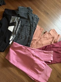 Yoga Pants; Workout Leggings 