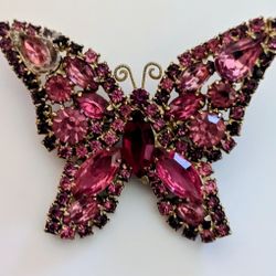 ( 3 )  BUTTERFLY 🦋 PINS