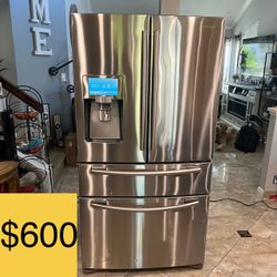 Samsung 28-cu ft 4-Door French Door Refrigerator with Ice Maker (Stainless Steel) ENERGY STAR (SELLING FOR $600)