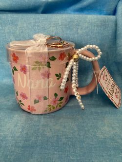 Nana Floral Mug Gift Set with Pearl Keychain