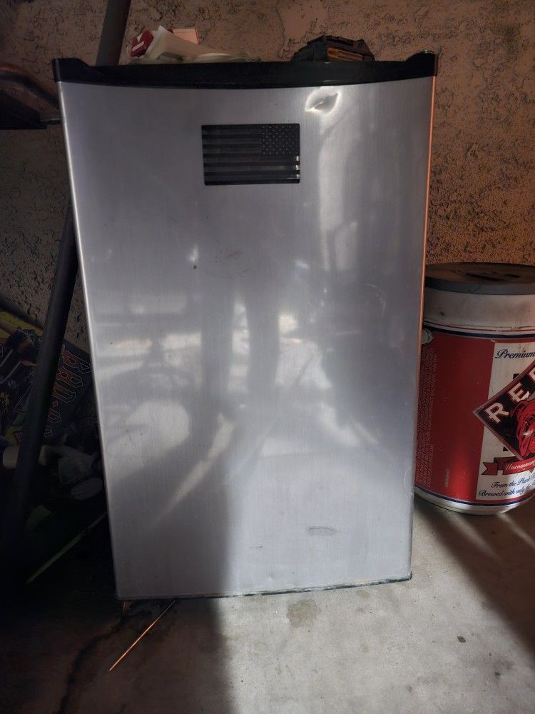Mini Fridge