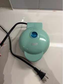 Aqua Dash- Mini waffle maker