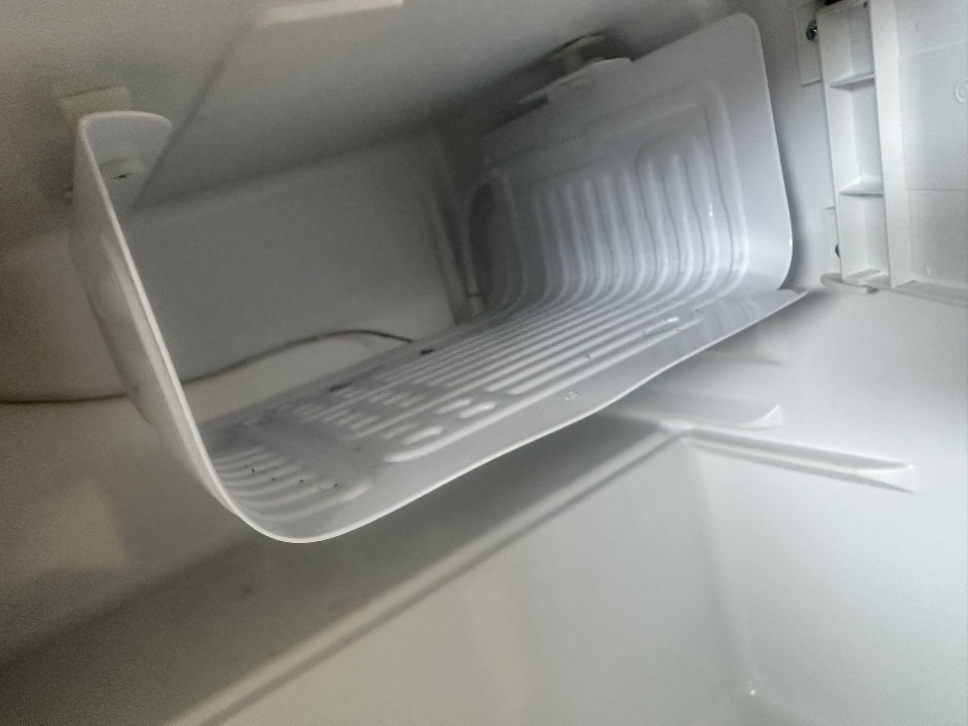 Mini Fridge- With Not Freezer