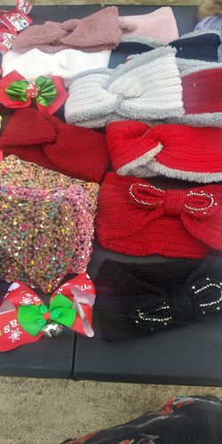 Beanies, ear warmers and headbands