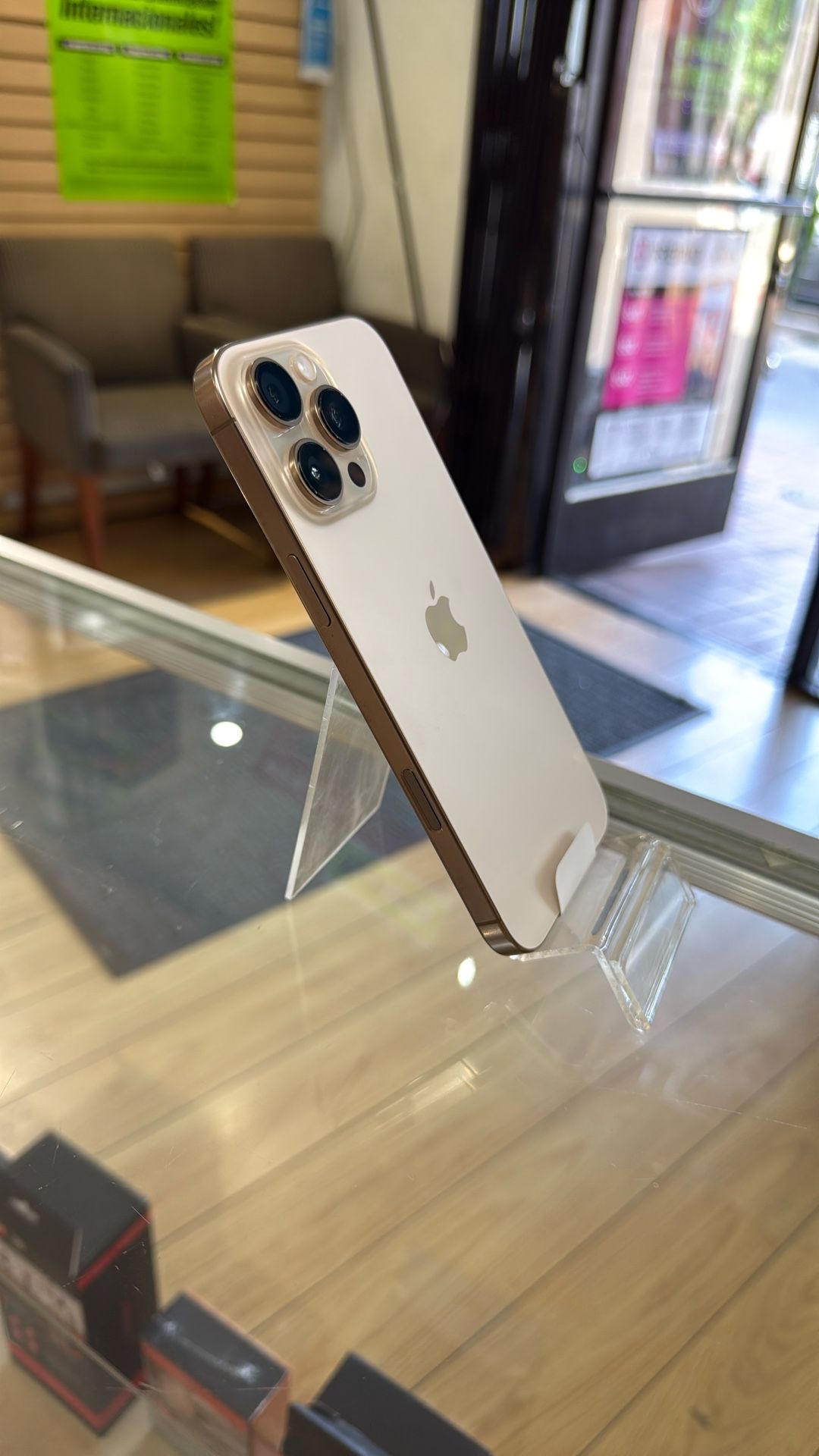 Apple iPhone 16 Pro Max 256Gb Brand New Factory Unlocked/ Liberado De Compania