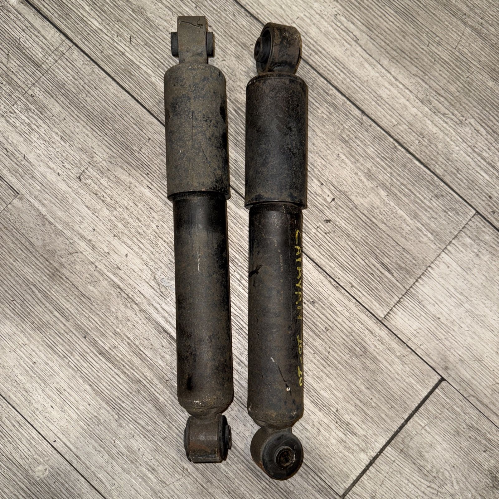 08-20 DODGE GRAND CARAVAN REAR RIGHT& LEFT SHOCK ABSORBER (contact info removed)9AE OEM .