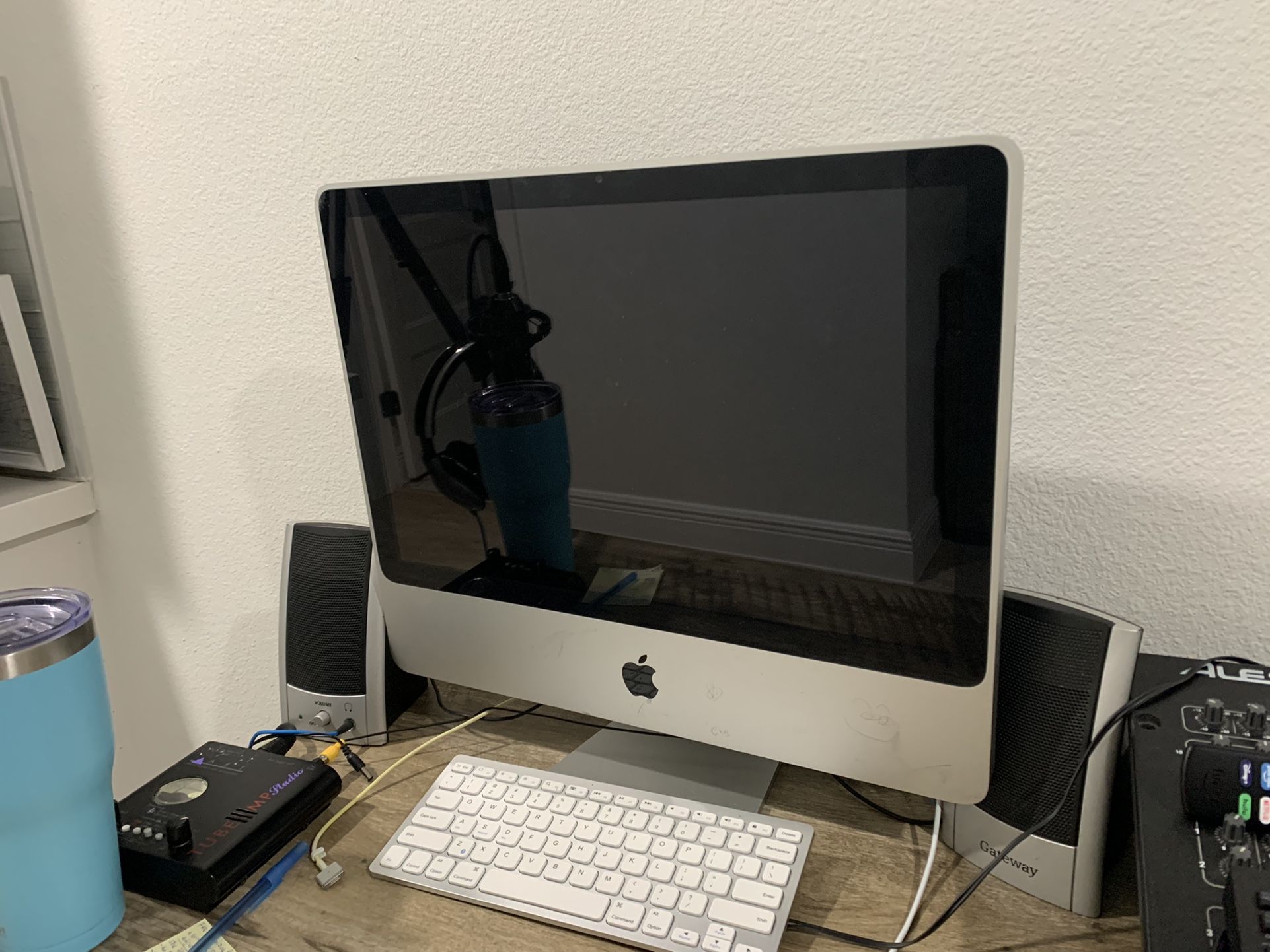 IMac Computer With ProTools logic X Ableton Adobe Suite