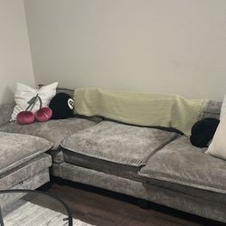 Grey 3 Piece Sectional With Ottoman 
