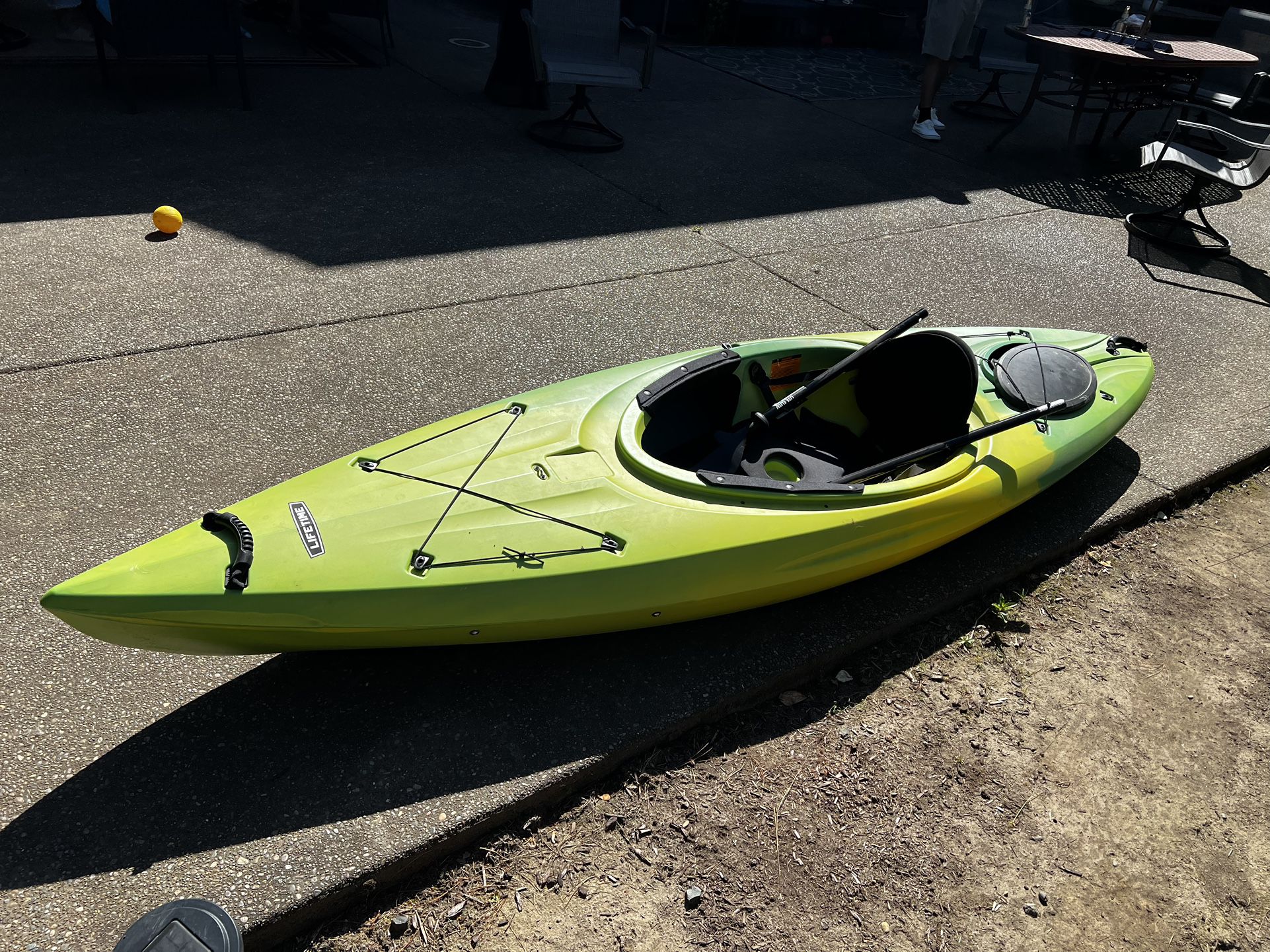 NEW Lifetime Kayak Tide 103