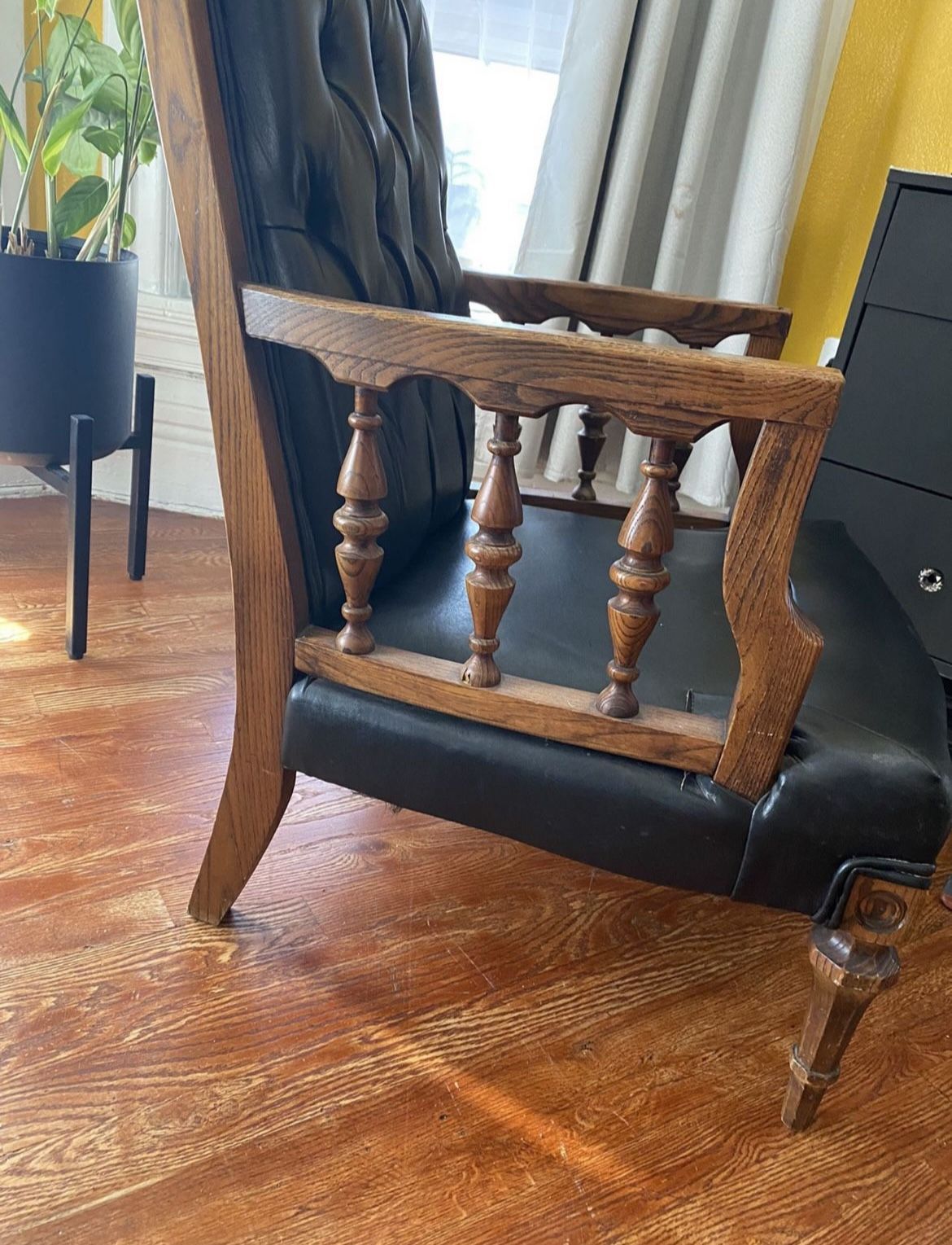 Antique chair for Sale in WA OfferUp