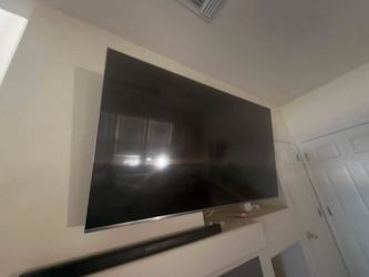 ‘70in Smart TV
