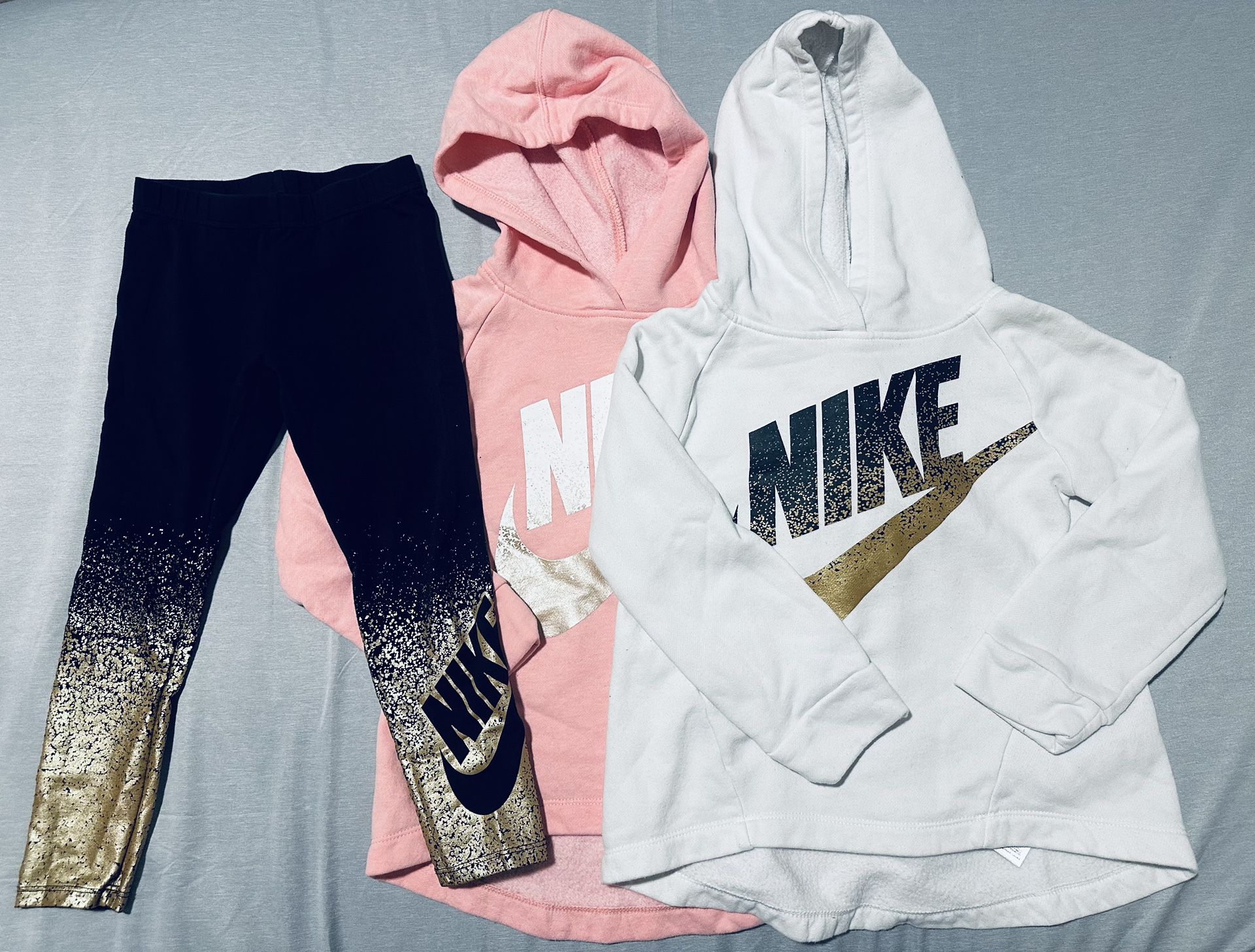 Girls Nike Pink & Gold Set, Size 5-6