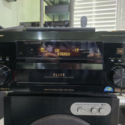 Pioneer VSX 55TXI Monster Receiver come with remote. Excellent Condition Perfect Working Very Nice Sound 