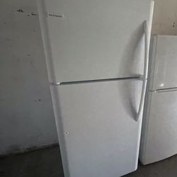 Frigidaire Top - Freezer Refrigerator 