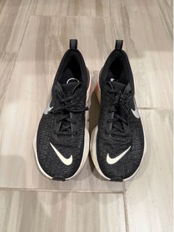 Nike Invincible Zoom X Run 3 - BARELY USED!