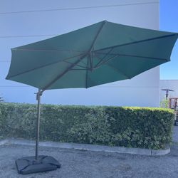 10ft Cantilever Offset Umbrella with 360 Degree Rotation and Tilt with Weights GREEN