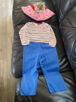 Strawberry shortcake costume