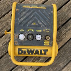 DeWalt Air Compressor – Heavy Duty & Reliable