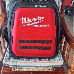 PACKOUT BACKPACK MILWAUKEE