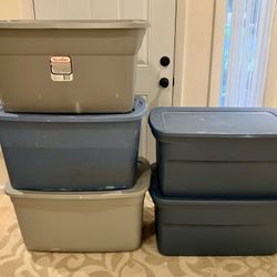 Lot Of 5 Larger Storage Tubs