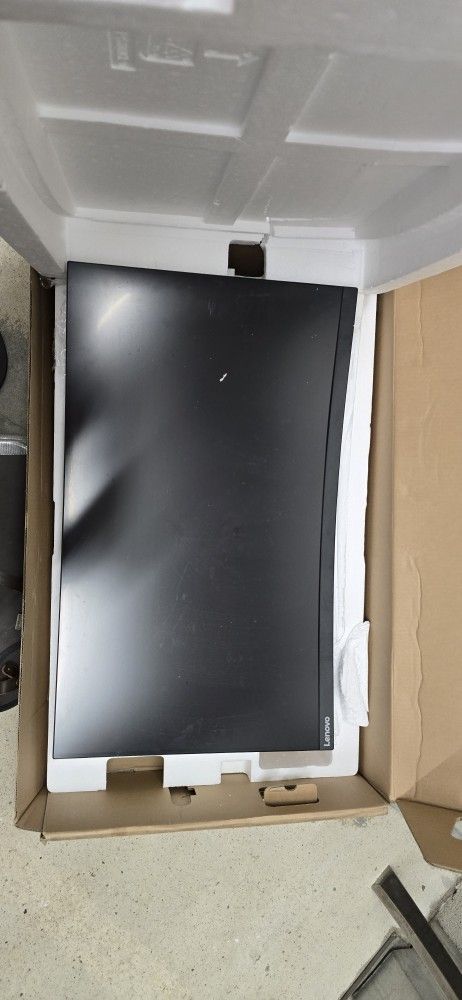Lenovo LED Monitor